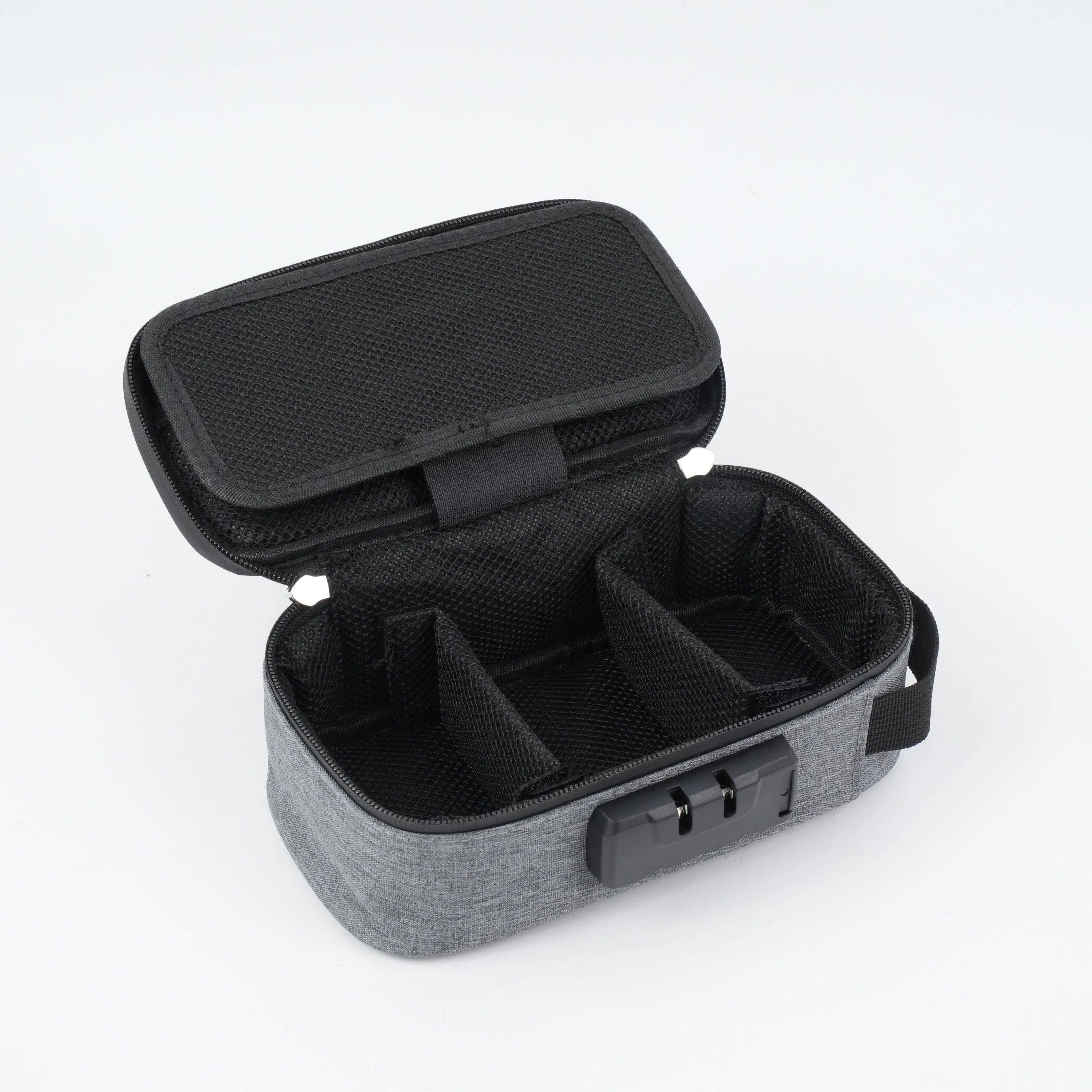 Alyssa | Elegant and functional cosmetic bag