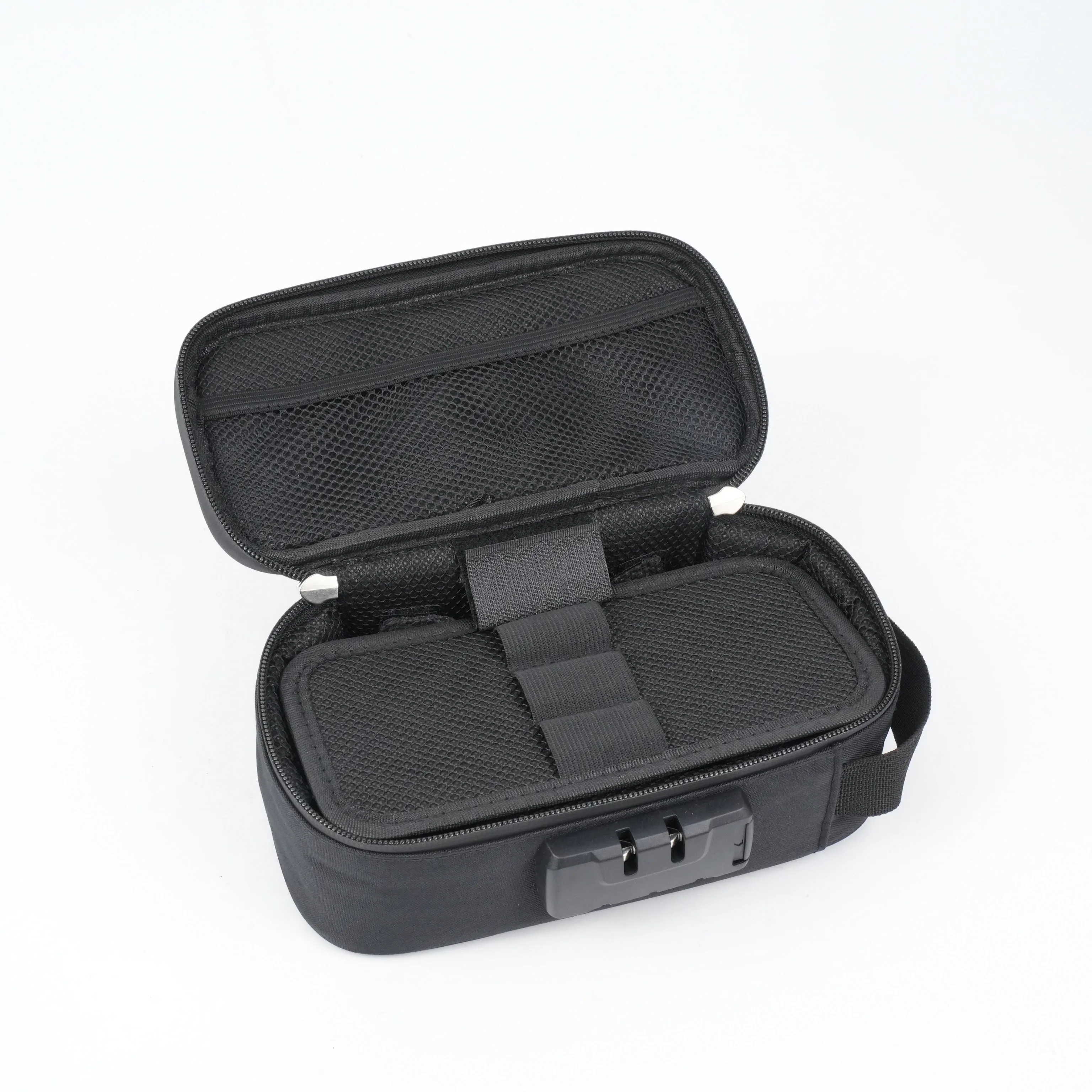 Alyssa | Elegant and functional cosmetic bag