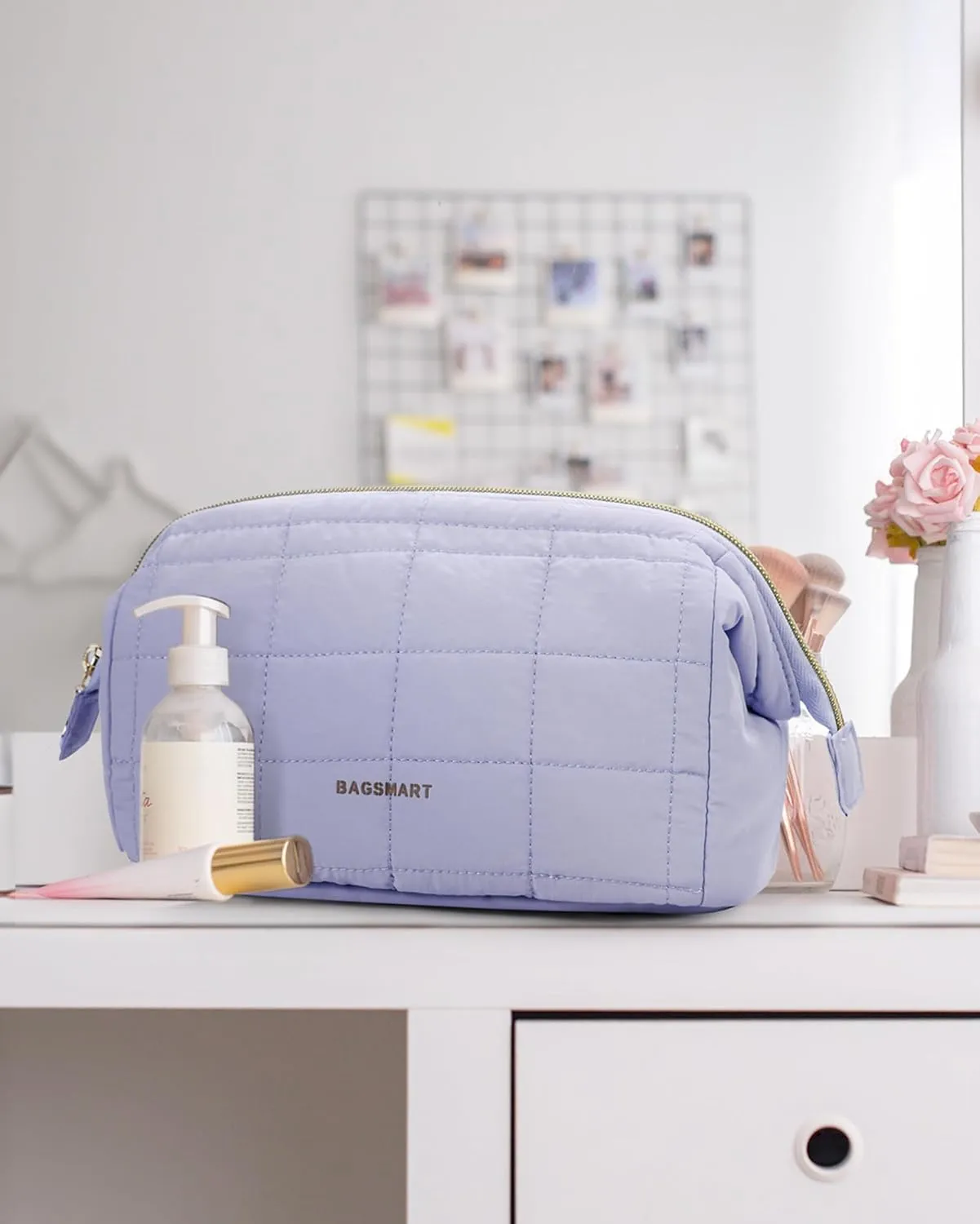 BAGSMART Makeup Bag Cosmetic Bag Wide Open, Purple, M, Wide-open Travel Makeup Bag With Puffy Padded and Rectangular Quilted