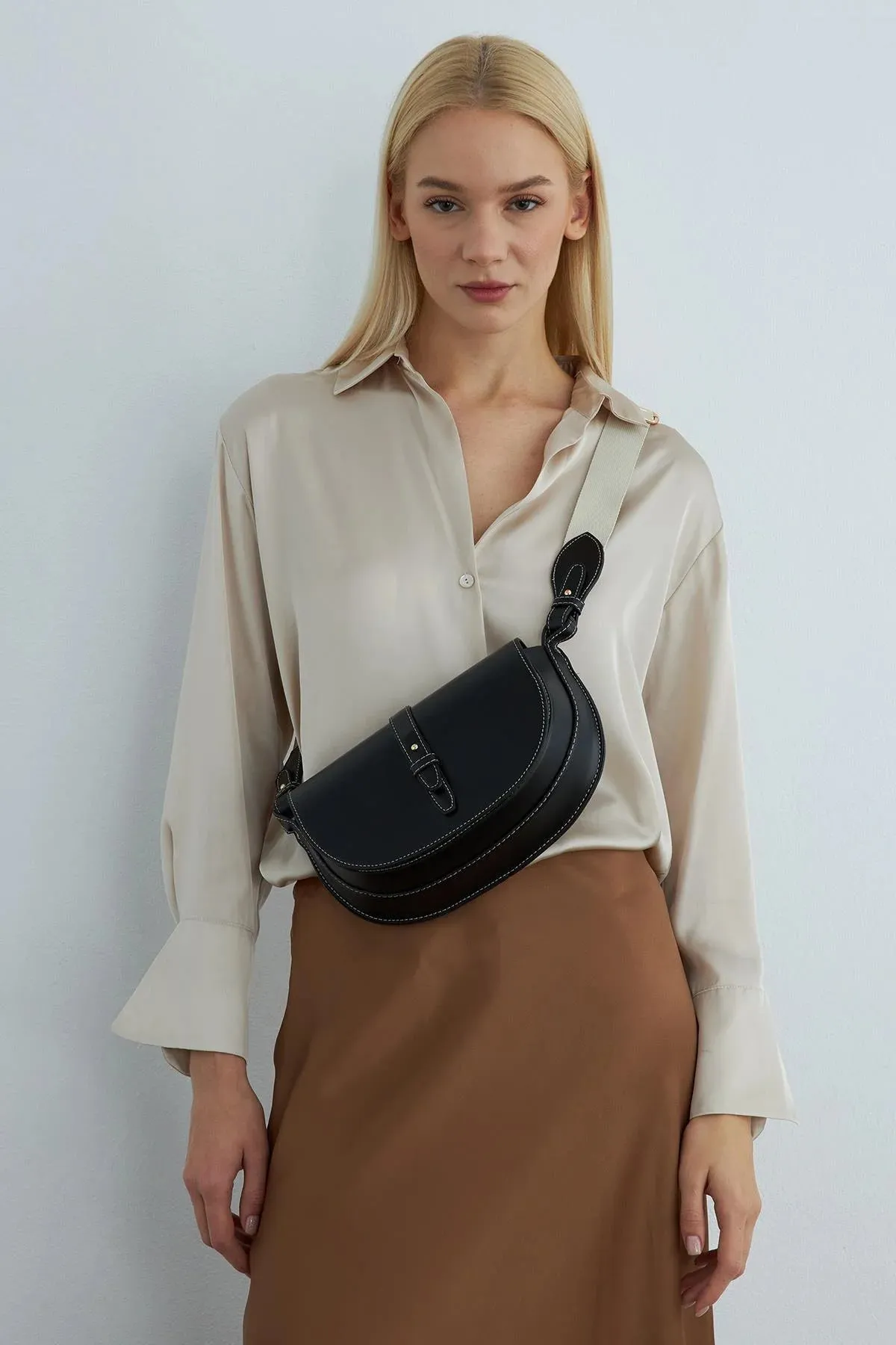 Burgundy Crossbody Bags for Women