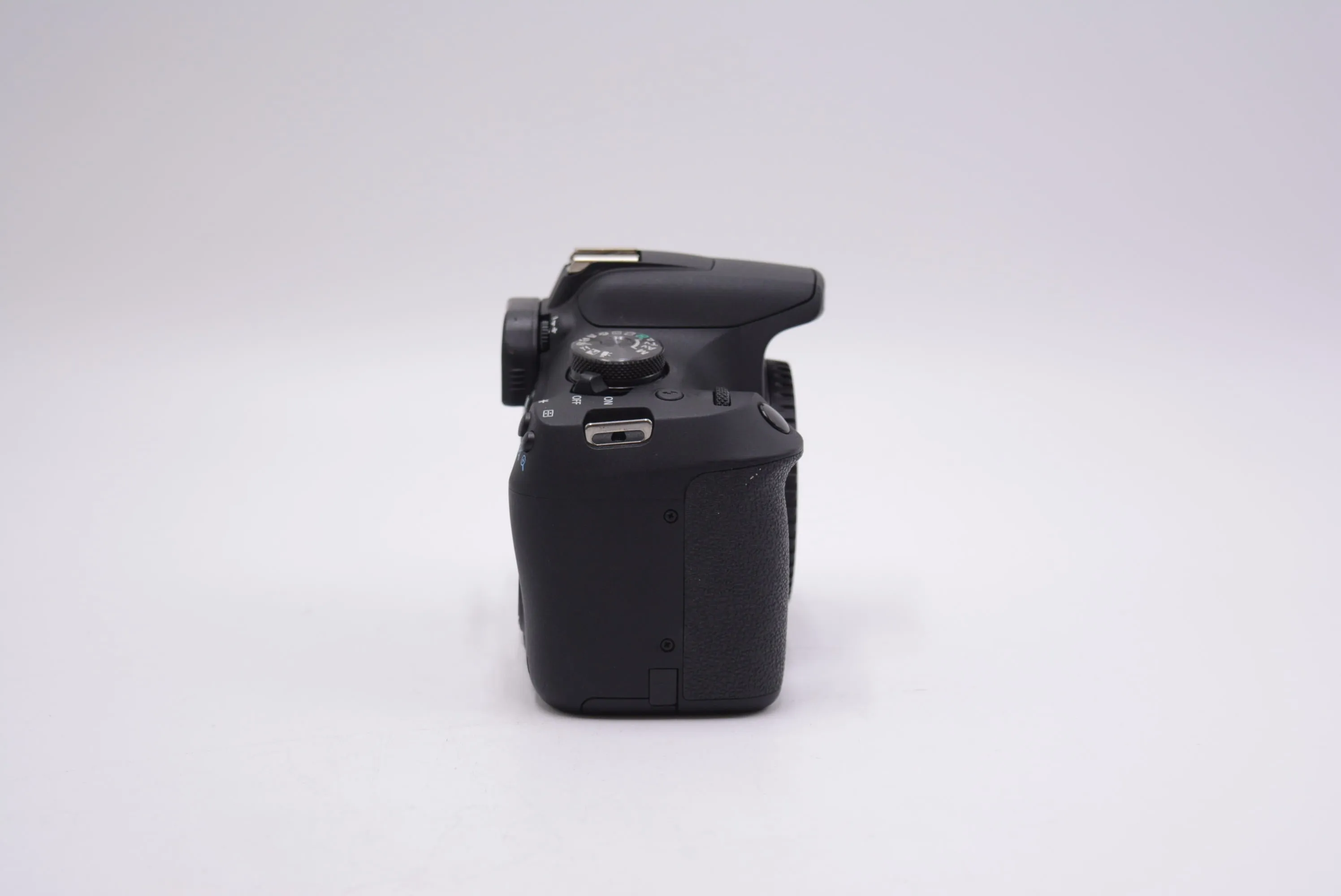 Canon EOSREBELT7/17982 EOS Rebel T7, DSLR Camera Body Only, Used