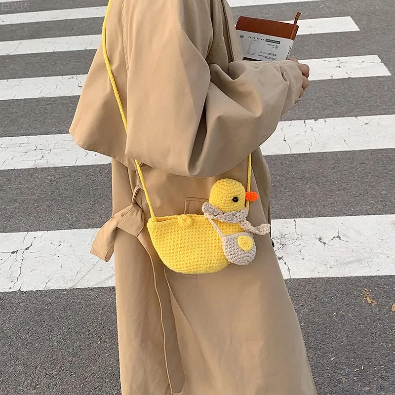 Cartoon cute duck girl crossbody bag, coin purse women crochet bag, knitted crochet handbag, crochet crossbody bag (yellow)