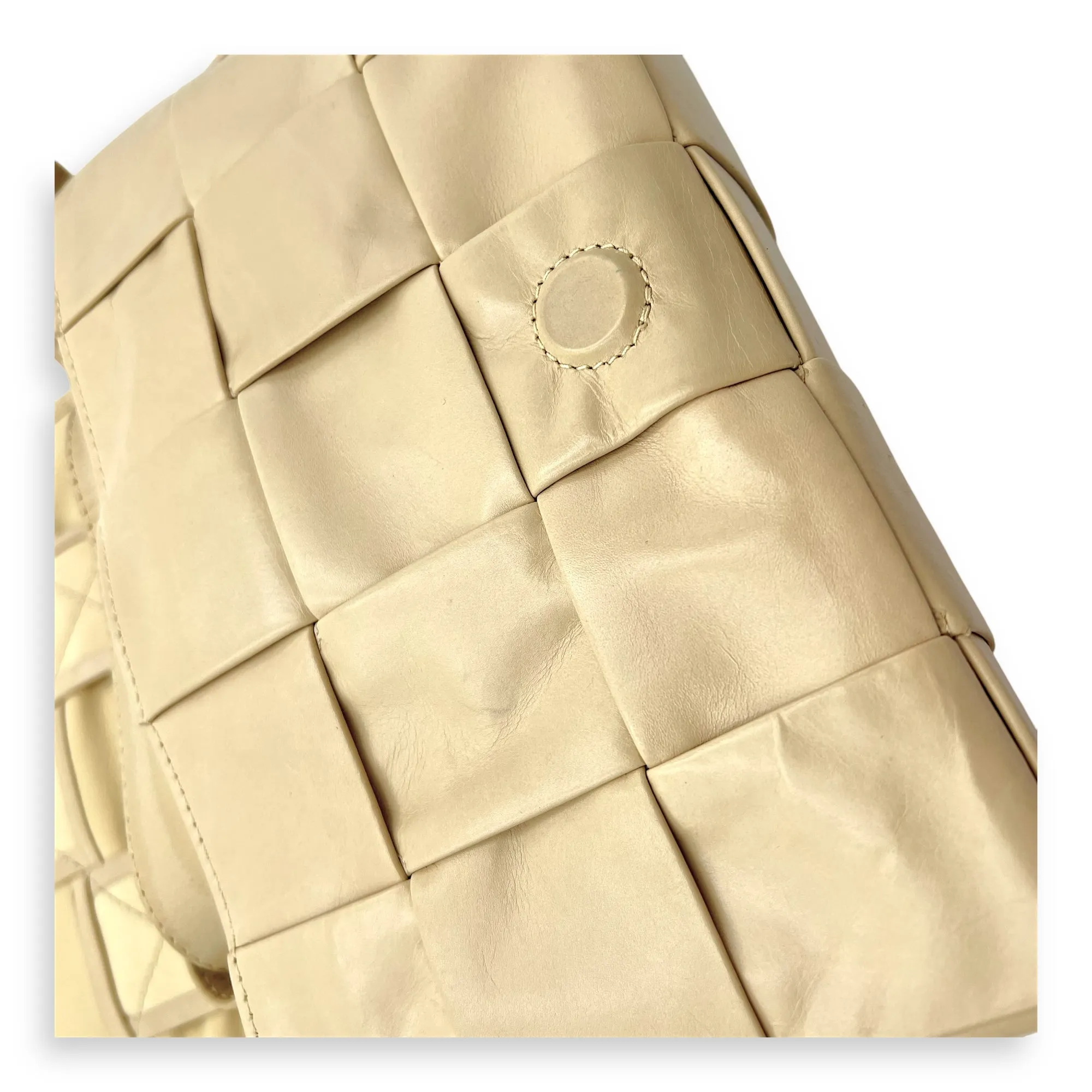 Cassette Crossbody Bag Beige in Calfskin, Silver hardware