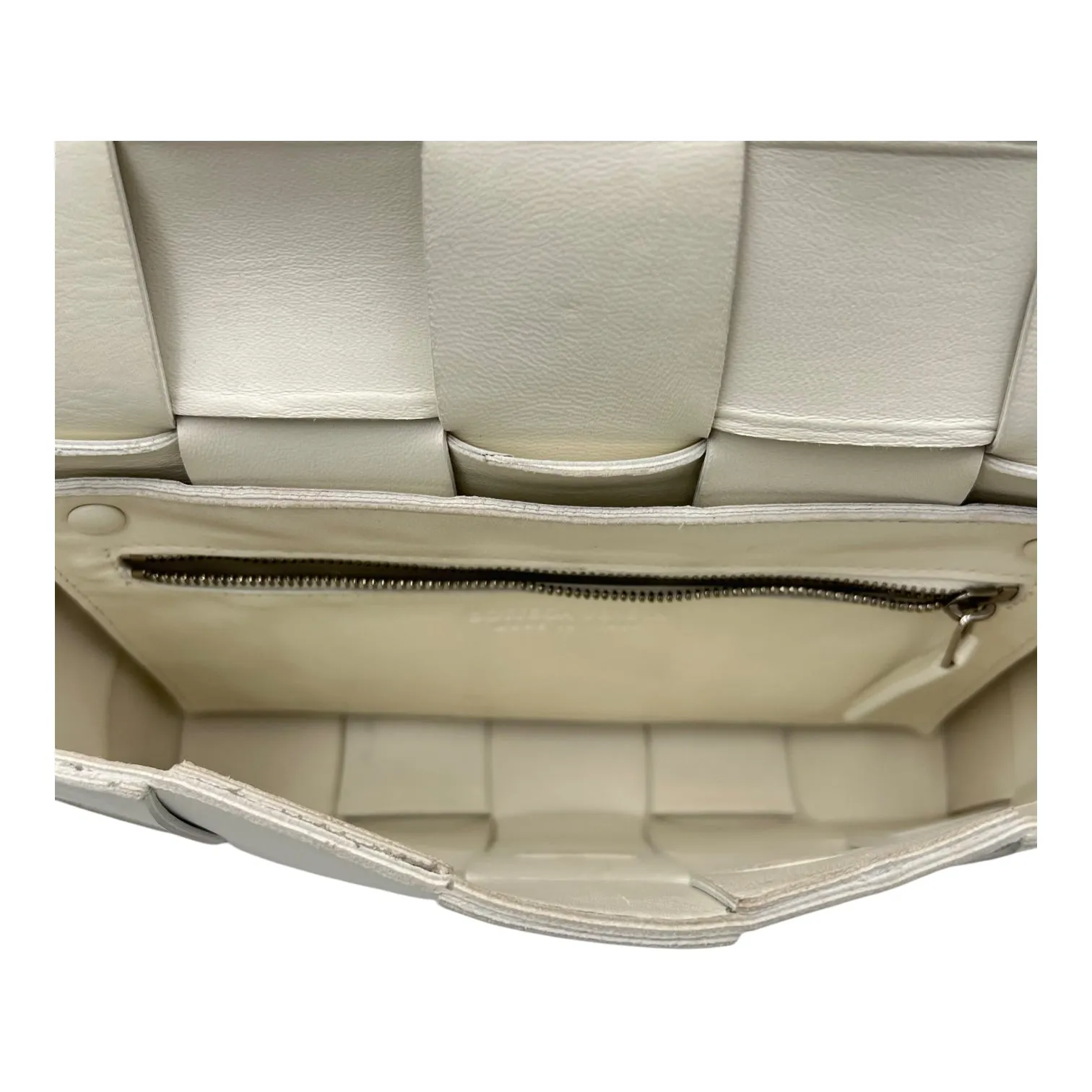 Cassette Crossbody Bag White in Calfskin, Silver hardware