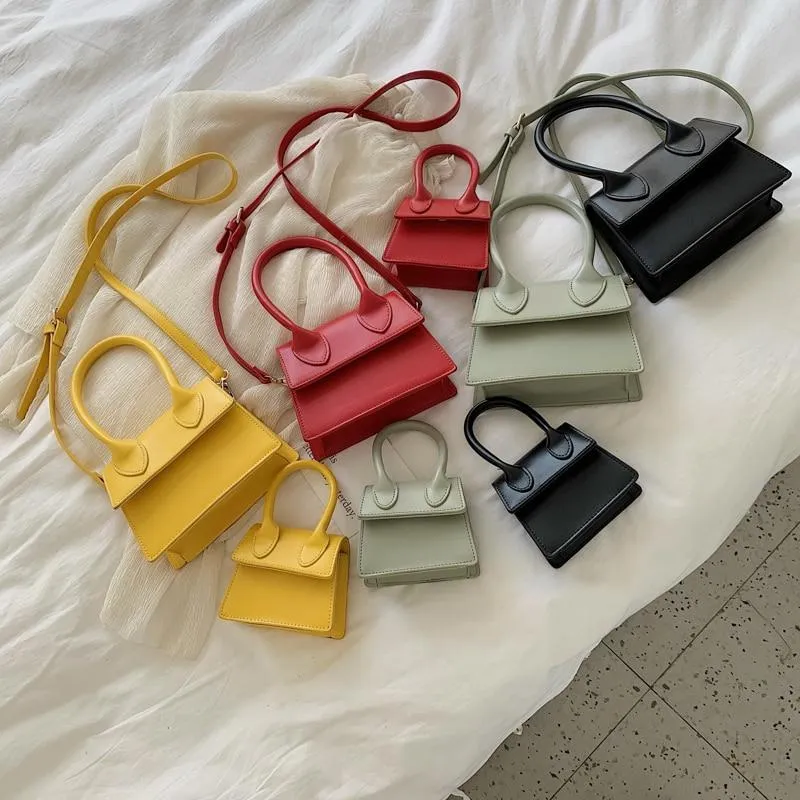 CLAIRE Crossbody