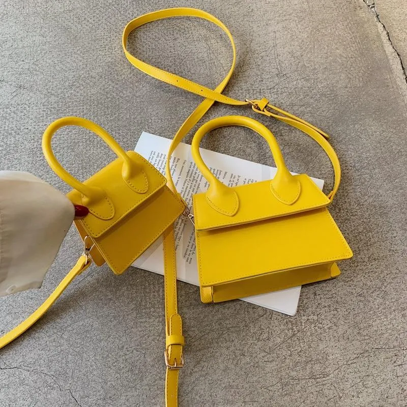 CLAIRE Crossbody