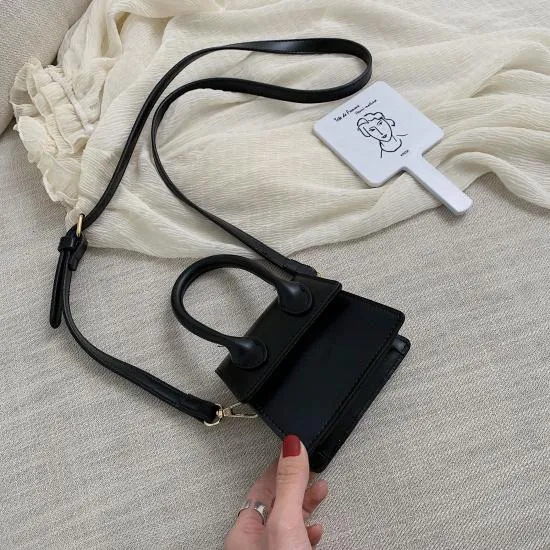 CLAIRE Crossbody