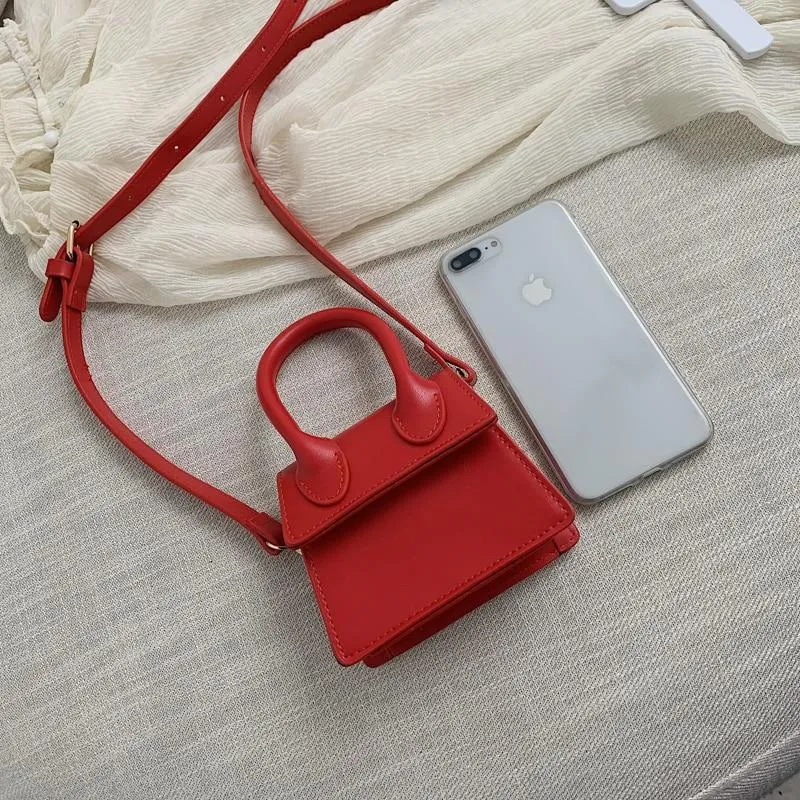 CLAIRE Crossbody