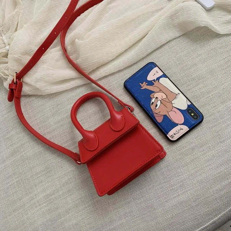 CLAIRE Crossbody