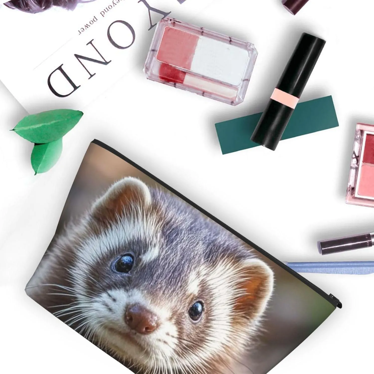 Cosmetic Bag Portable Makeup Bag Hairy Ferret Toiletry Bag Large Capacity Zipper Pouch Waterproof Toiletry Pouch Makeup Organizer Case for Women Men