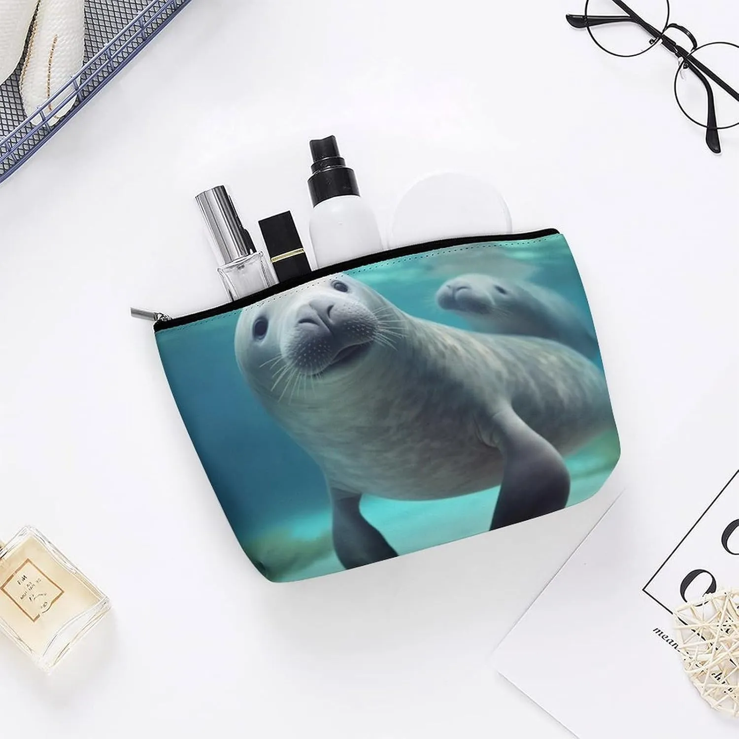 Cosmetic Bag Travel Makeup Bag Waterproof Toiletry Bag Cute Sea Animal Makeup Organizer Case Portable Toiletry Pouch Large Capacity Zipper Pouch for Women Men