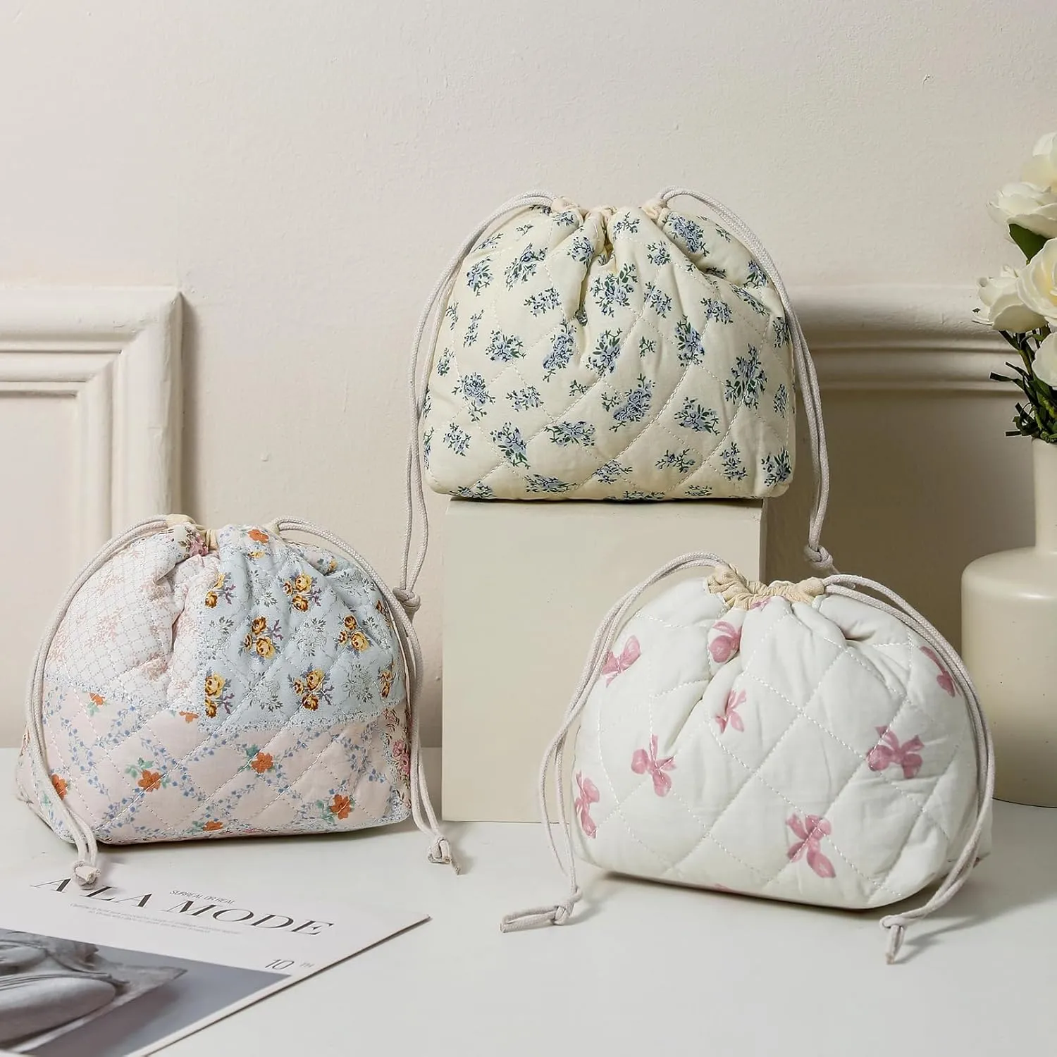 Cotton Quilted Drawstring Makeup Bag with Canvas Lining,Coquette Aesthetic Cute Travel Toiletry Bag,Drawstring Gift Bag for Women and Girls（11Blue Flower）