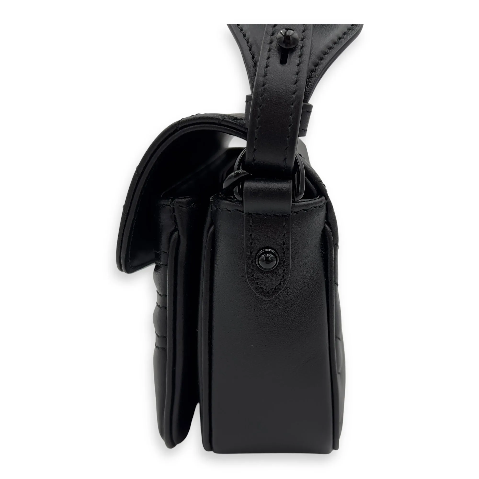 GG Marmont Crossbody Bag Black in Calfskin, black hardware