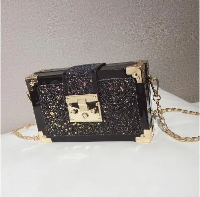 Gradient clutch bag