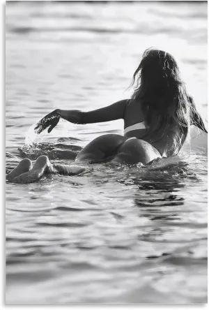 GUNBUZI Trendy Surf Girl Canvas Wall Art, 80s Vintage Surfboard Poster, Black And White Surfing Photography, Girls Room Decor, Retro Surf Art. 16x24inch(40x60cm) Unframe-.