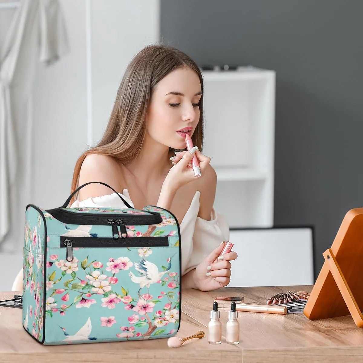 Japanese Cherry Blossoms Crane Travel Makeup Bag for Women Men Portable Waterproof Cosmetic Bag Large Capacity Toiletry Bag Make up Case Organizer Bathroom Shower Bag with Handle Travel Accessories