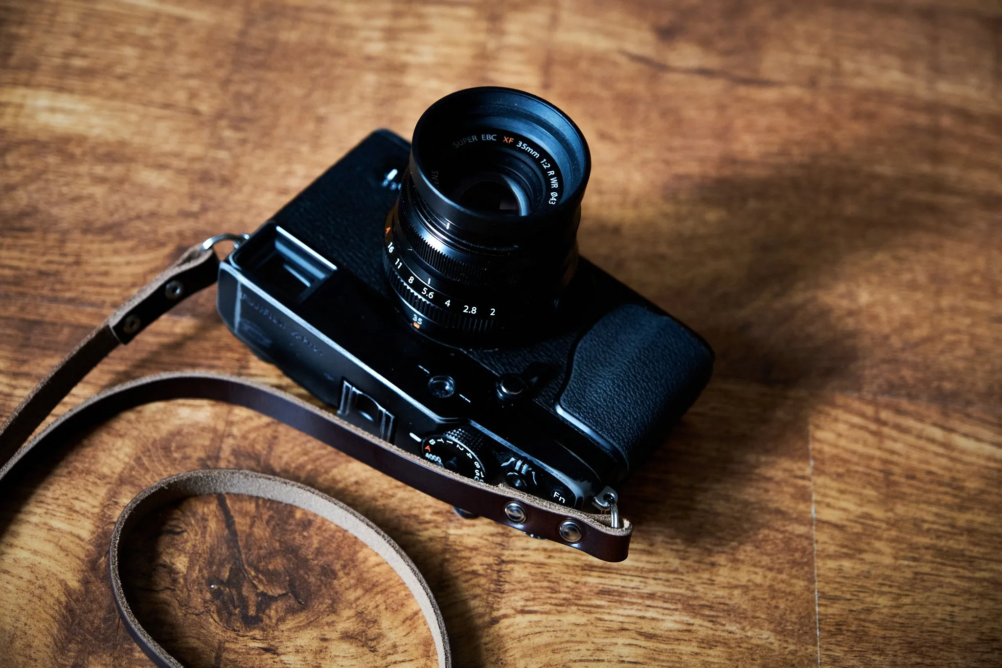 Linnhie Classic Leather Neck Strap