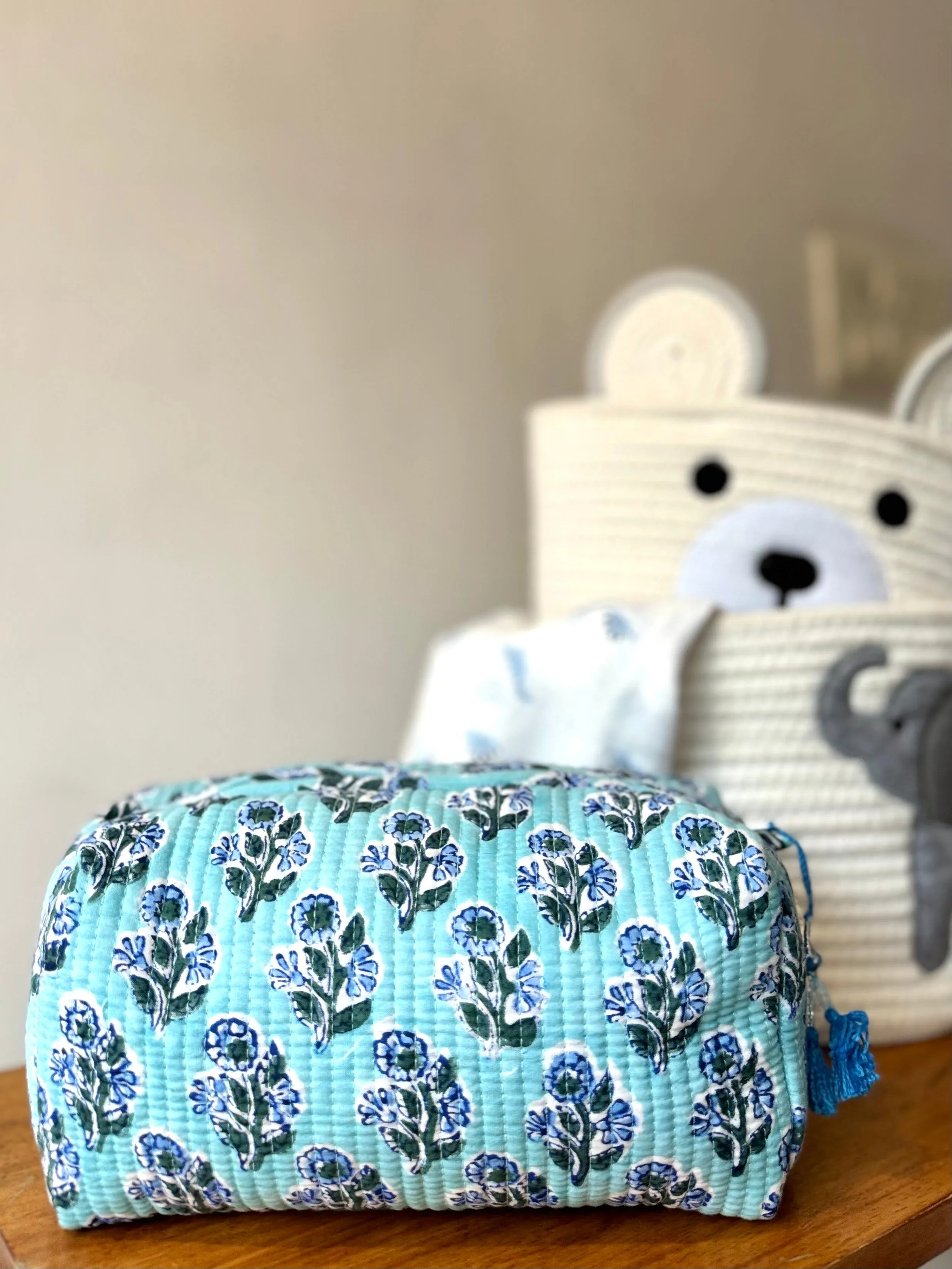 MULTI PURPOSE TOILETRY BAGS
