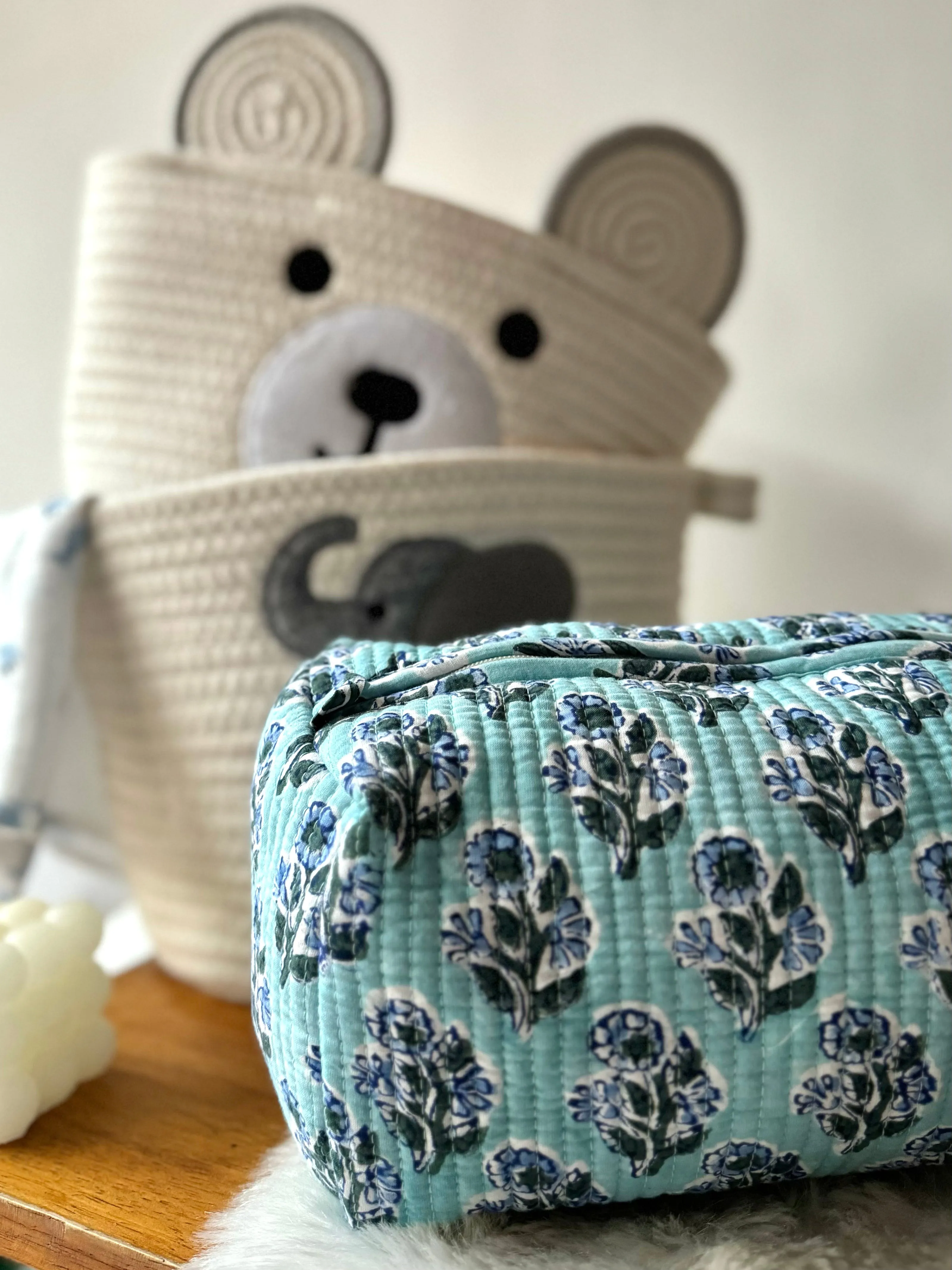 MULTI PURPOSE TOILETRY BAGS