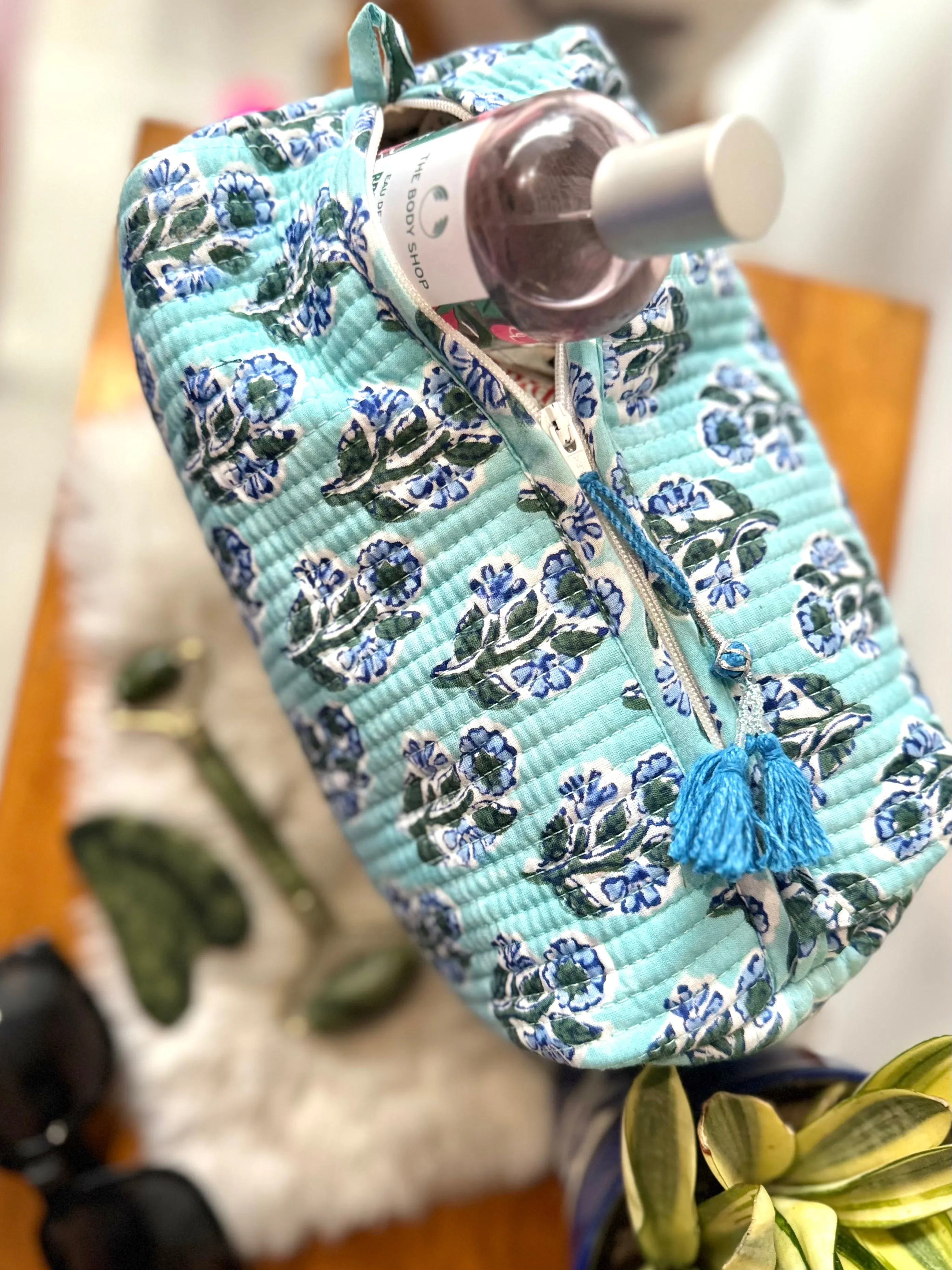 MULTI PURPOSE TOILETRY BAGS