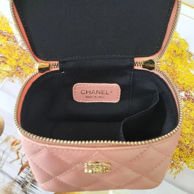 Pink Light Quilted Pearl Beautifully crafted Mini Vanity Caviar User-friendly ESMEE Case -