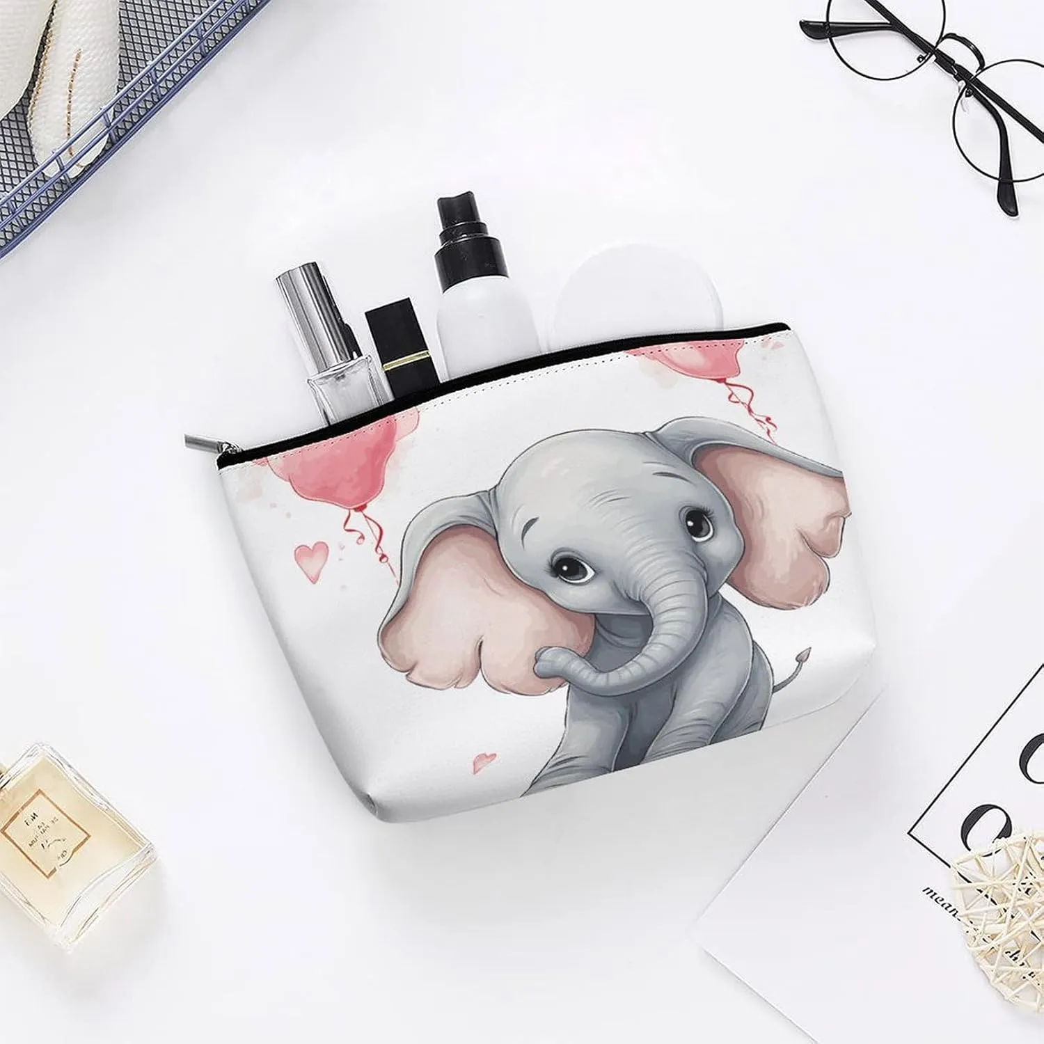 Portable Small Cosmetic Bag Cute Travel Makeup Bag Cute Cartoon Elephant Waterproof Toiletry Bag for Women