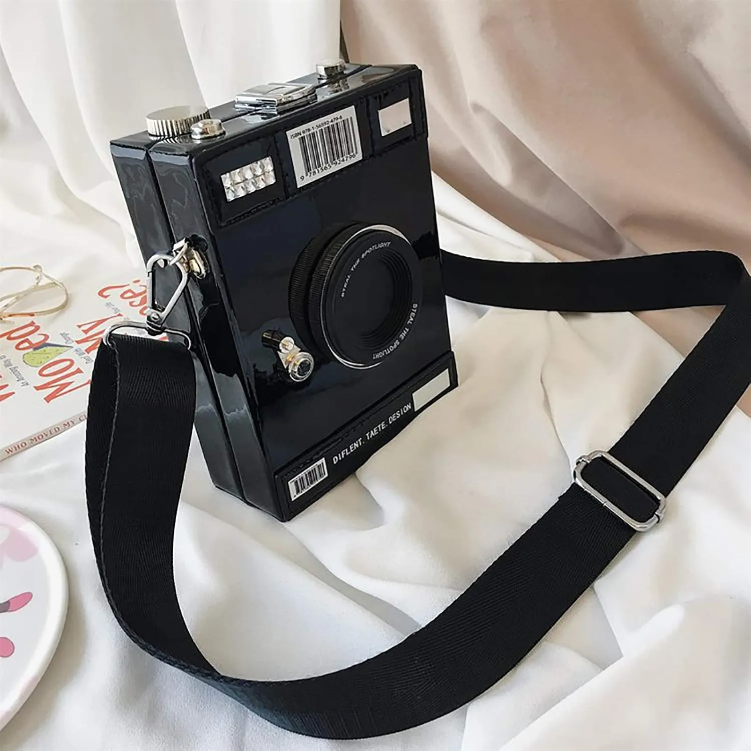 QZUnique Camera Shoulder Bag Snapshot PU Leather Crossbody Bag Vintage Novelty Cute Handbag Purse