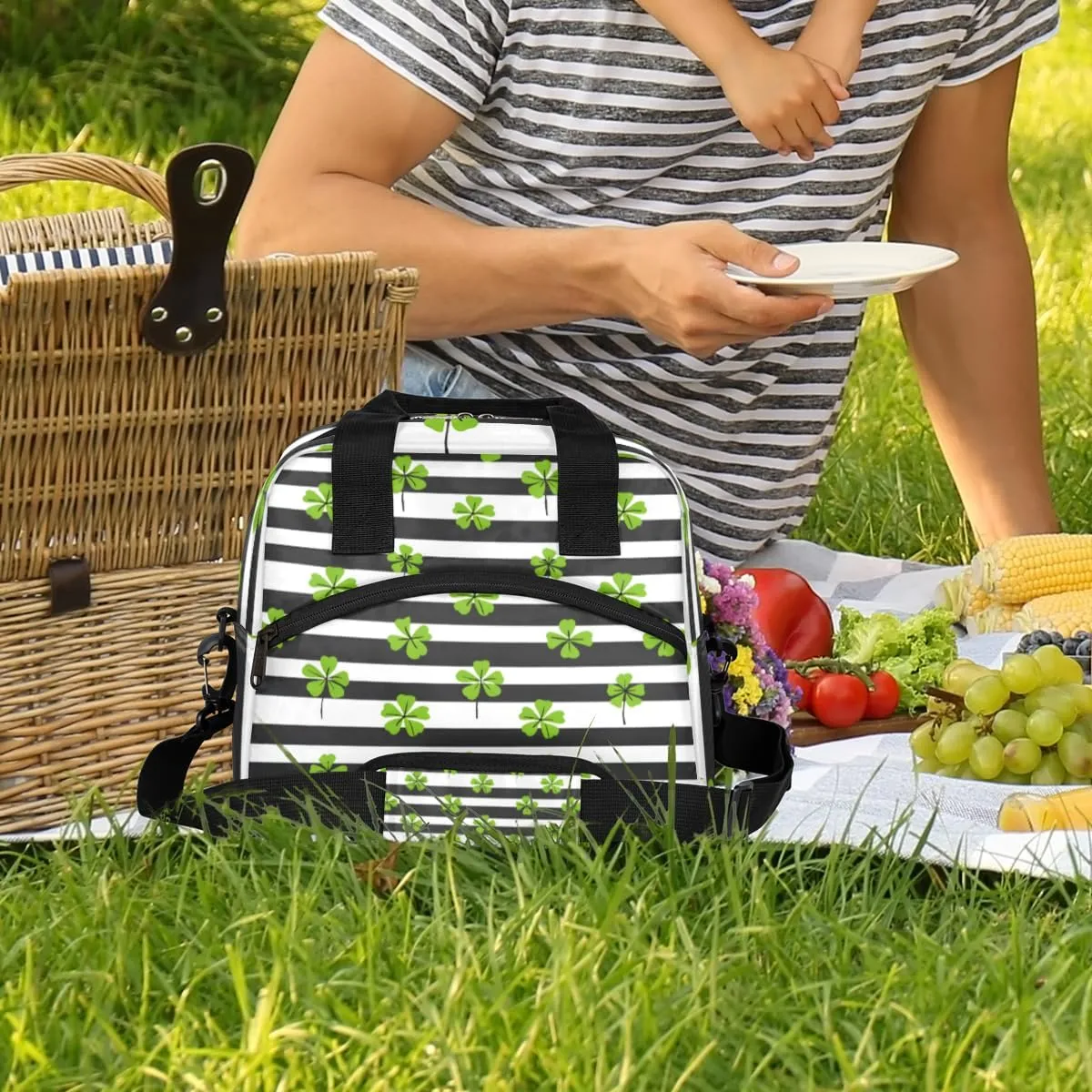 St. Patrick's Day Green Clover Leaf Irish Shamrock Insulated Lunch Bag for Women Men Adults Large Reusable Lunch Box Leakproof Portable Cooler Tote Bags with Adjustable Shoulder Strap