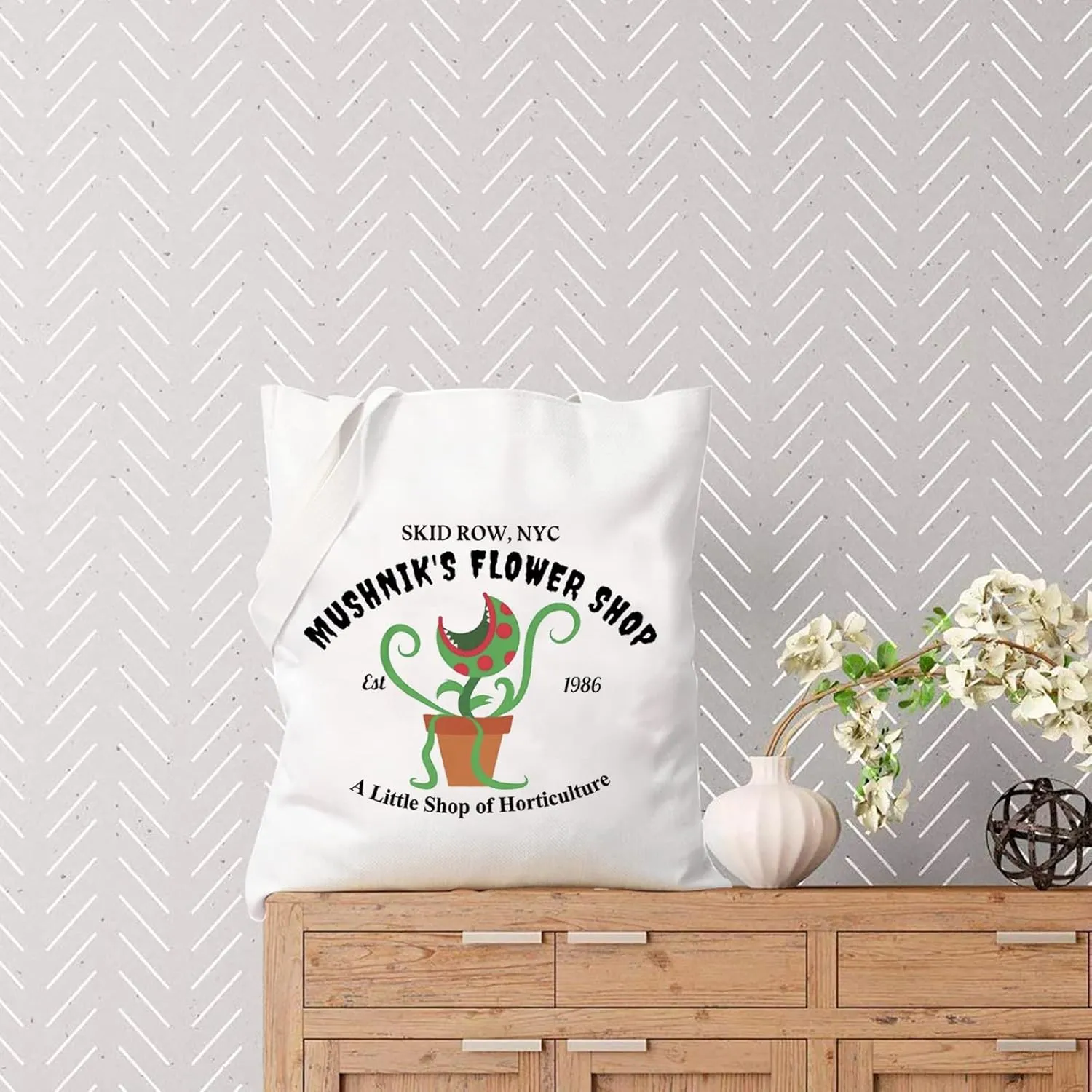TSOTMO Horror Movie Lover Gift NYC Mushnik’s Shop EST 1986 Scary Movies Inspired Zipper Pouch Makeup Bag (Flower shop tote)
