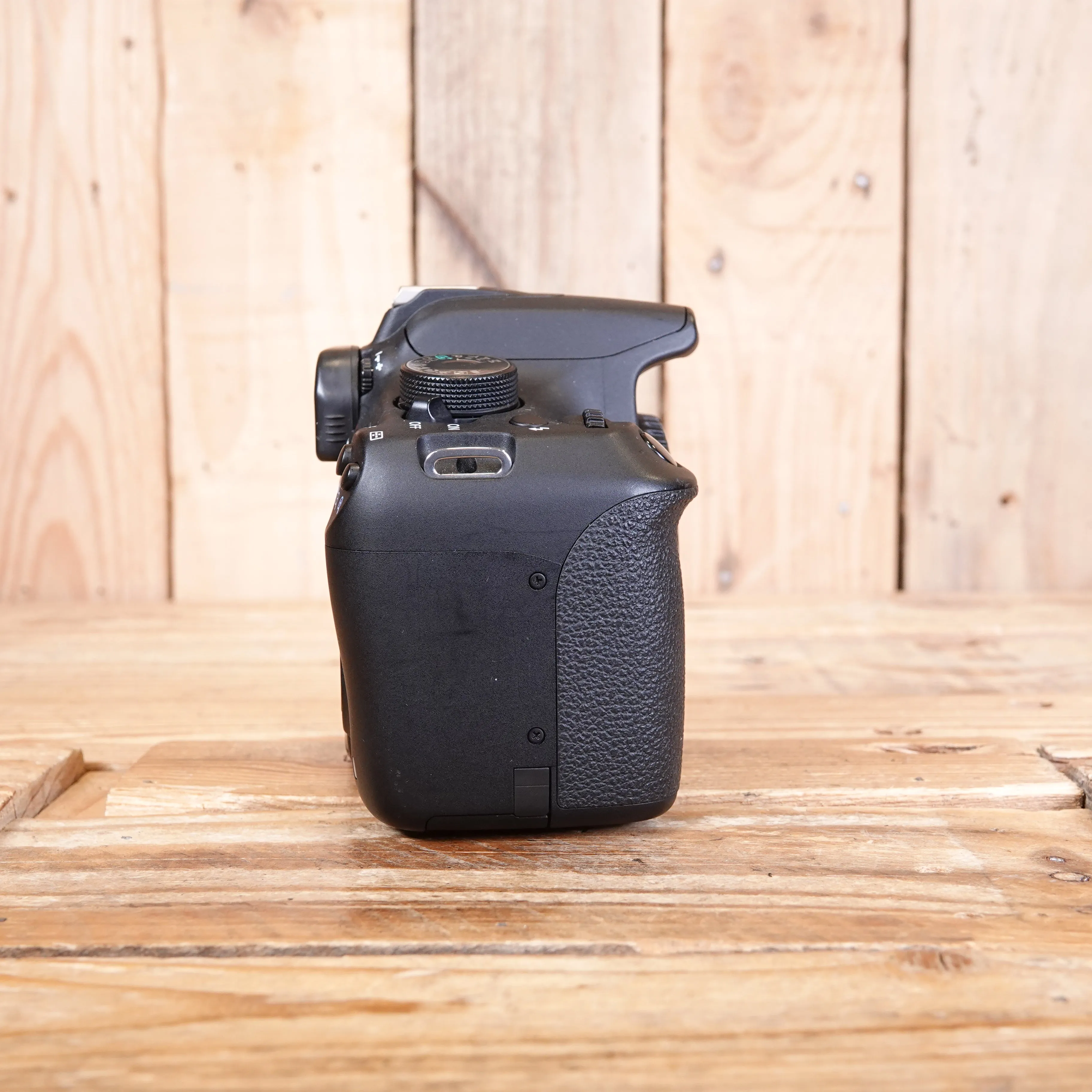 Used Canon EOS 1200D DSLR Camera Body