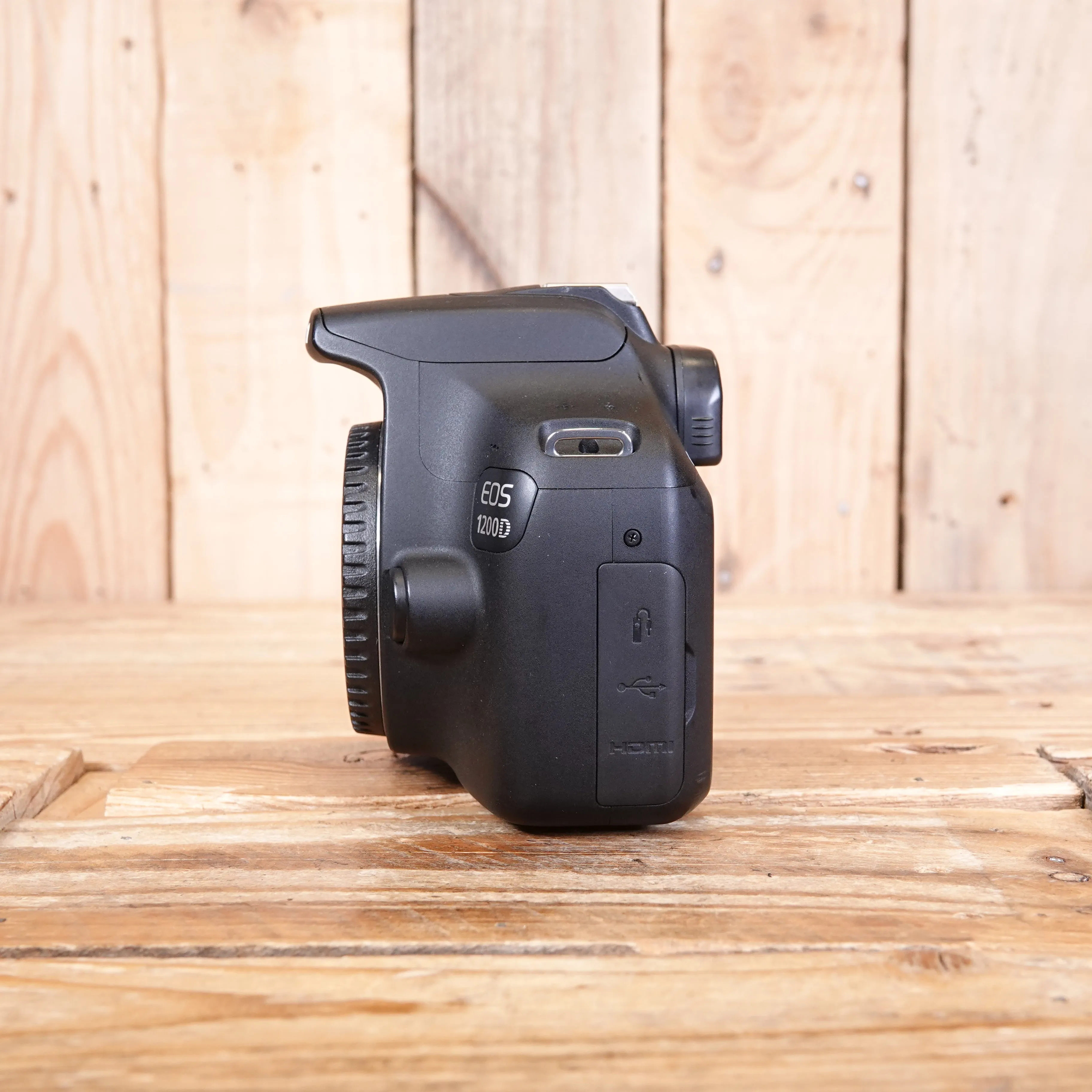 Used Canon EOS 1200D DSLR Camera Body