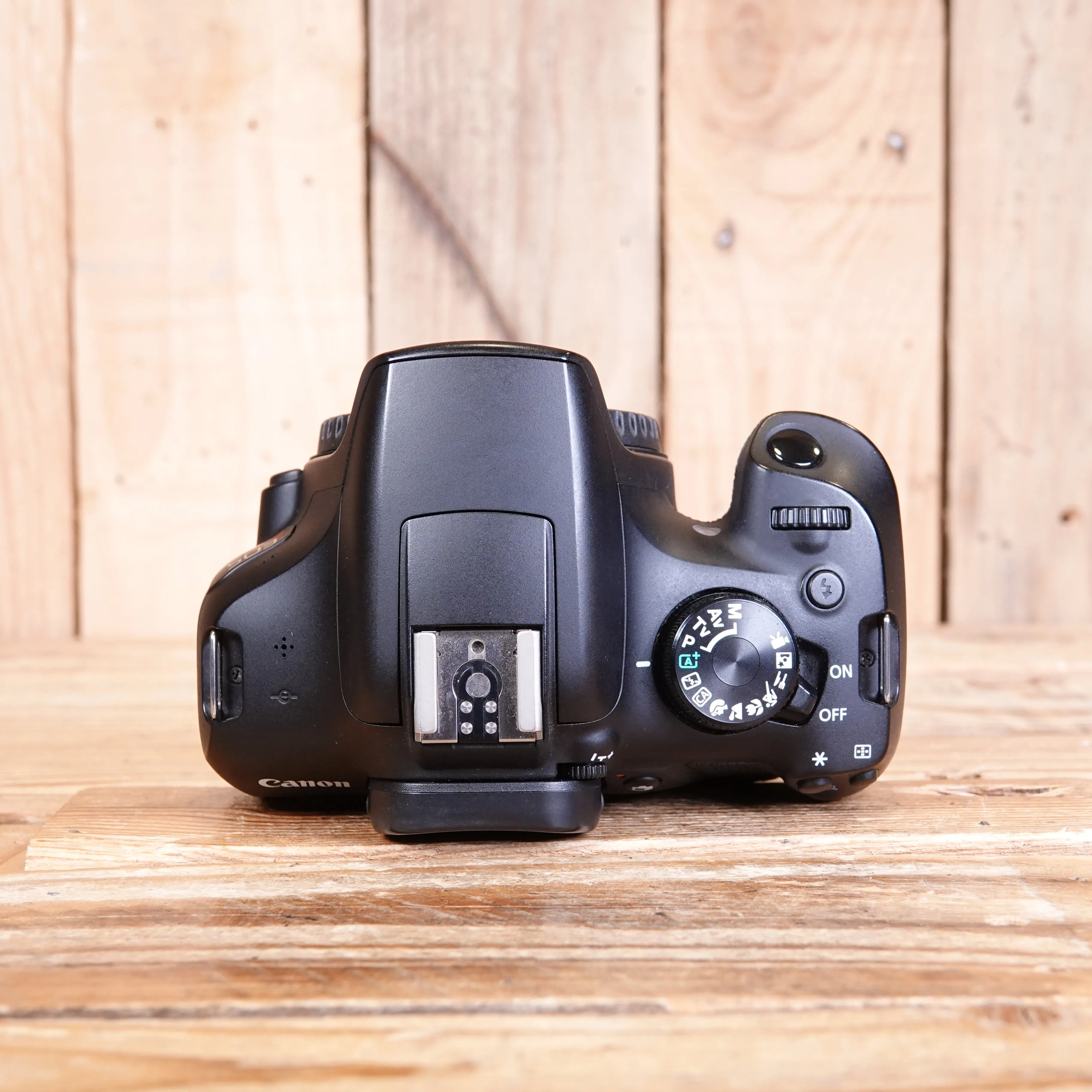 Used Canon EOS Rebel T6 (1300D) Camera