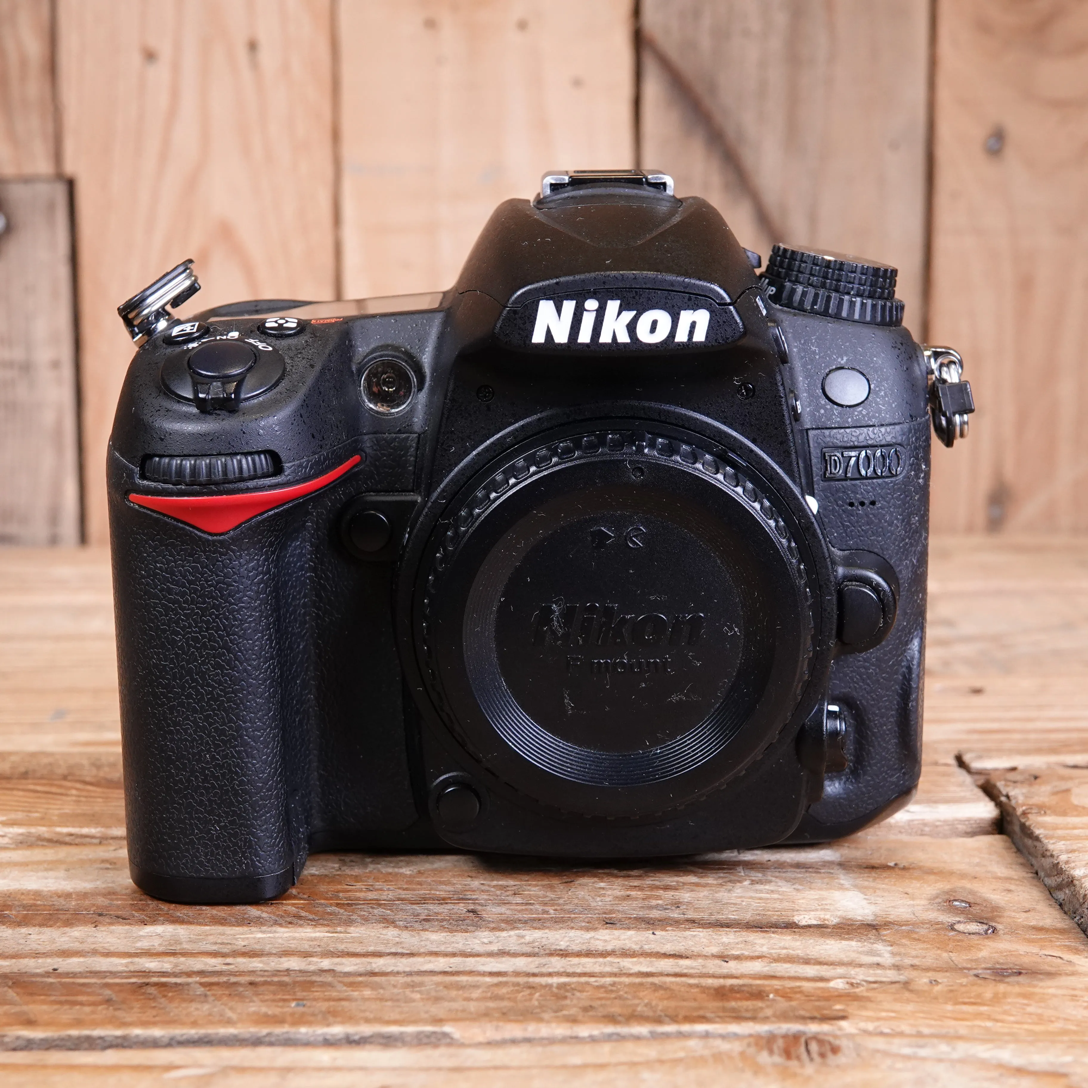 Used Nikon D7000 DSLR Camera Body