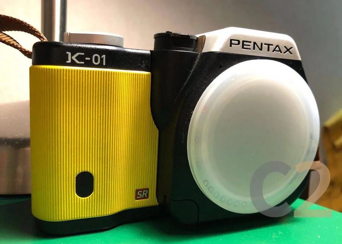 (USED)Pentax/賓得K-01 連（18-55mm） 旅行 單反 （黑白熊貓/黃色） 95%NEW
